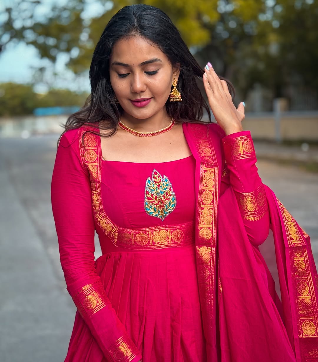 Elegant Chettinad Cotton Long Gown With Dupatta